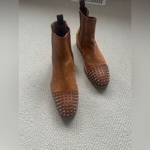 Christian Louboutin Men’s Brown Suede Spike Chelsea Boots 43.5  Ankle Boots